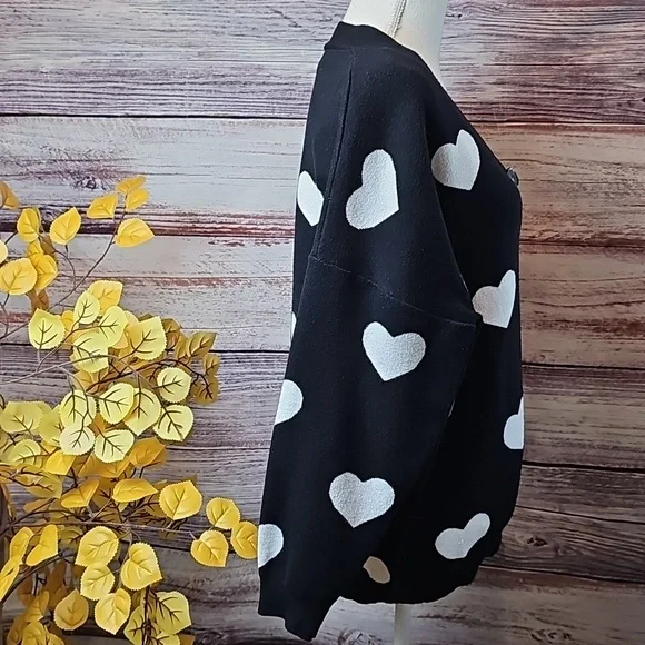 SHEIN BLACK WHITE HEART LONG SLEEVE BUTTON-UP SWEATER CARDIGAN - Picture 4 of 11
